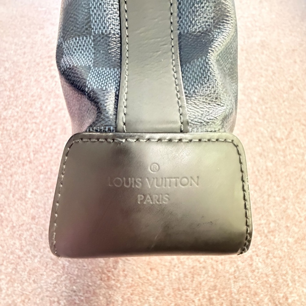 Louis Vuitton Gray Checkered Bag - Picture 4 of 9